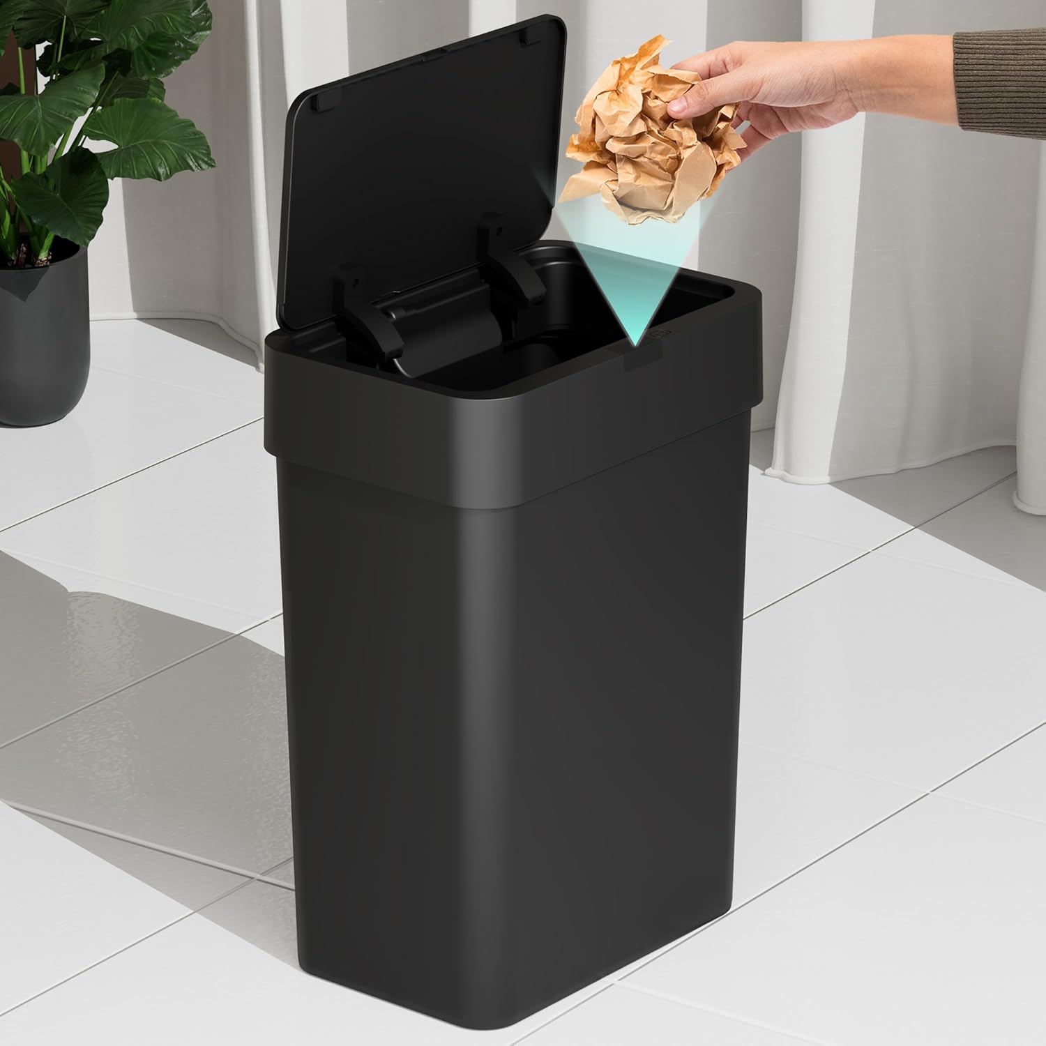 Motion sensor dustbin
